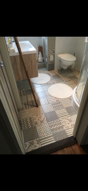 Réalisation d'une salle de bain par DUCEPT Carrelage, carreleur à Fontenay-le-Comte